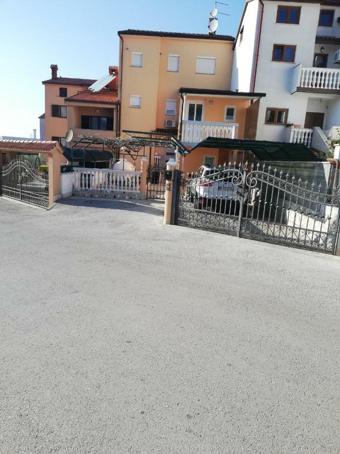 שטיניאן Apartment Zdravko מראה חיצוני תמונה